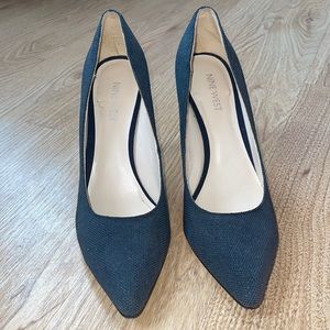 Navy close toe pointed heels * SALE